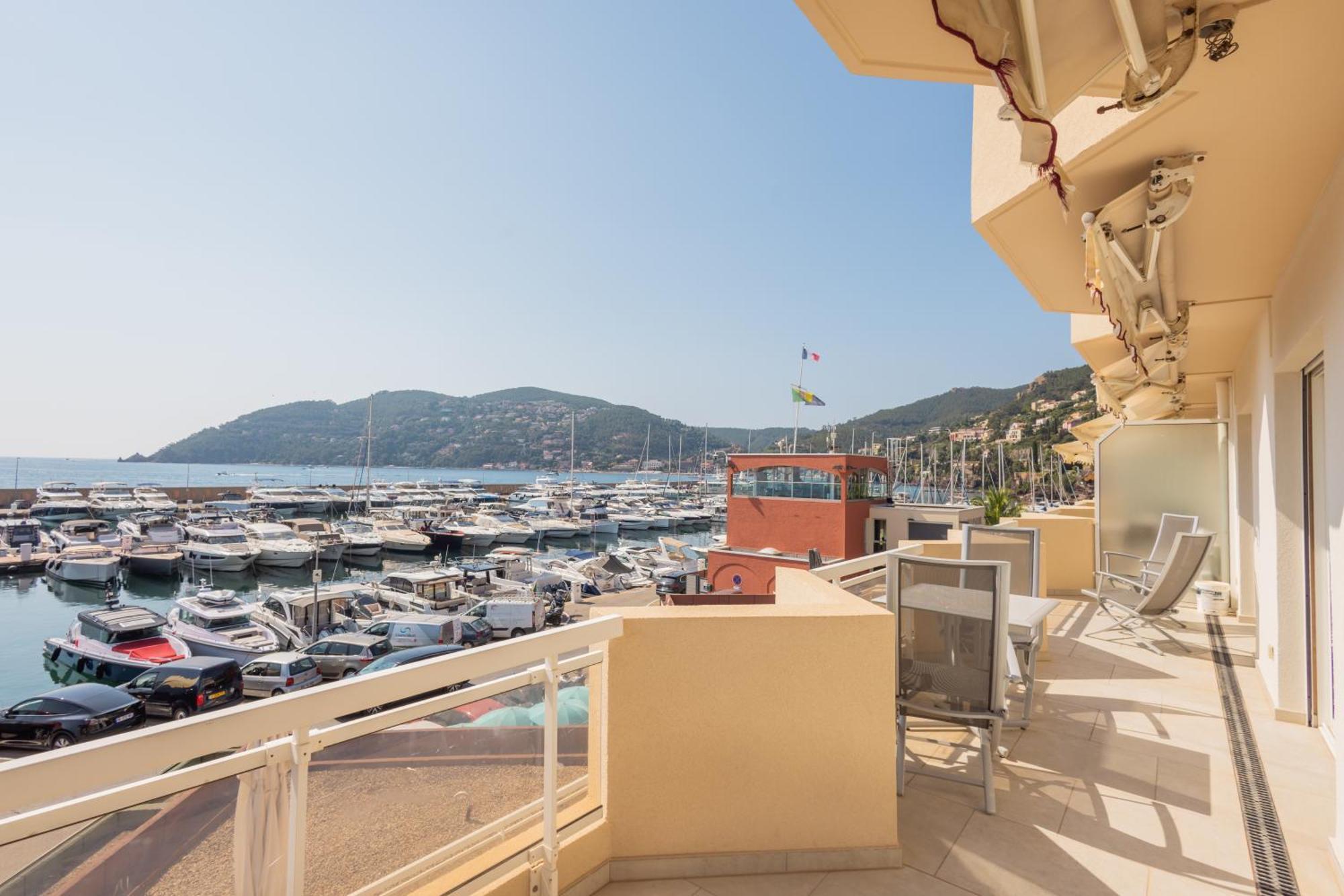 Riviera Beach Hotel Mandelieu 外观 照片