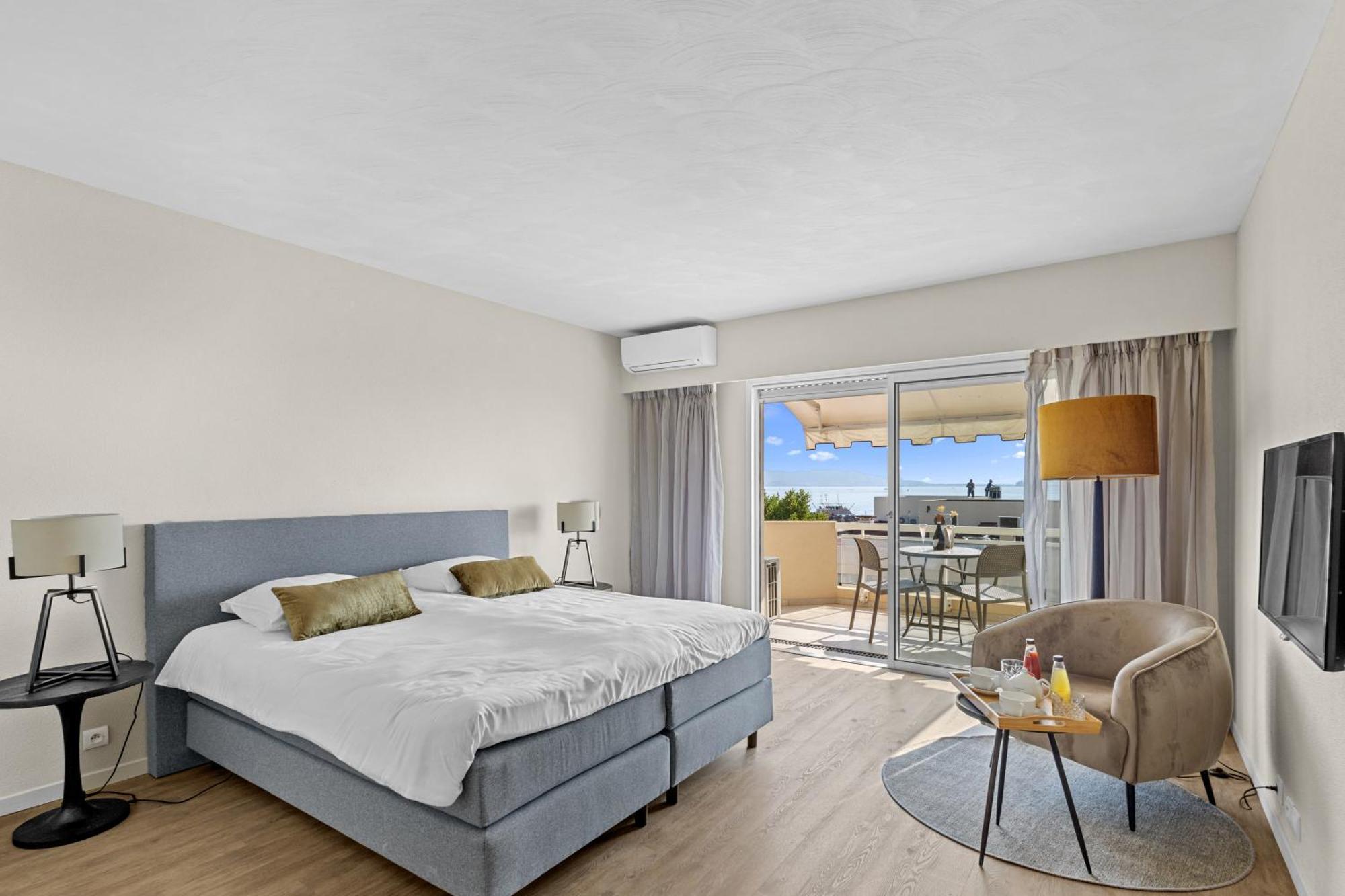 Riviera Beach Hotel Mandelieu 外观 照片