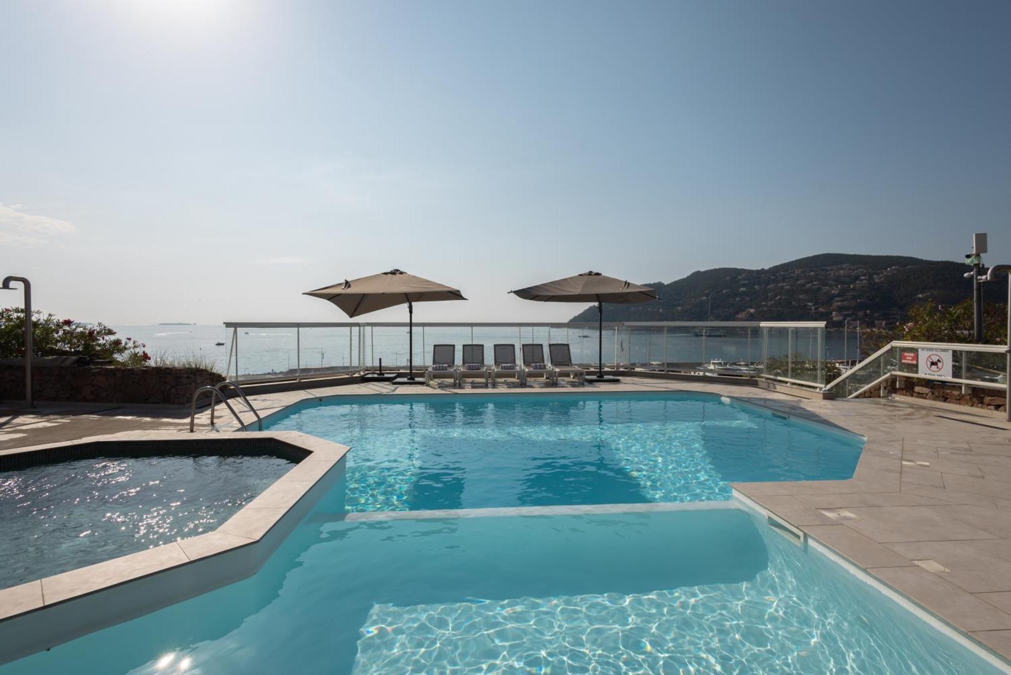 Riviera Beach Hotel Mandelieu 外观 照片